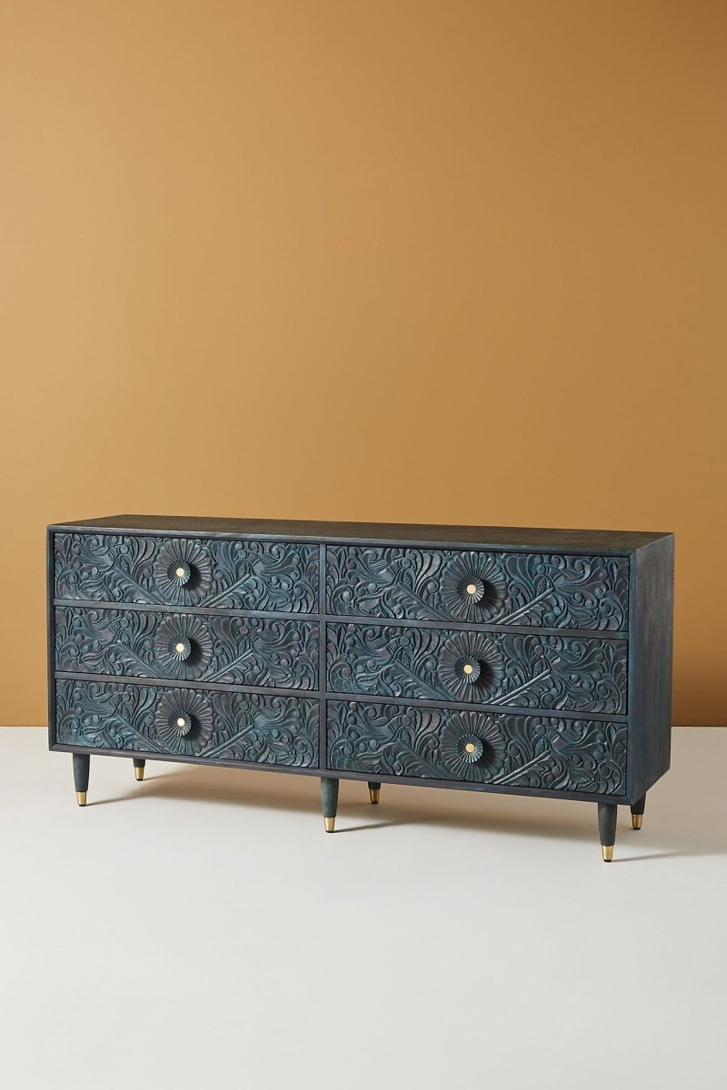 Hand Carved Gulliver Chest of Six-Drawer Dresser